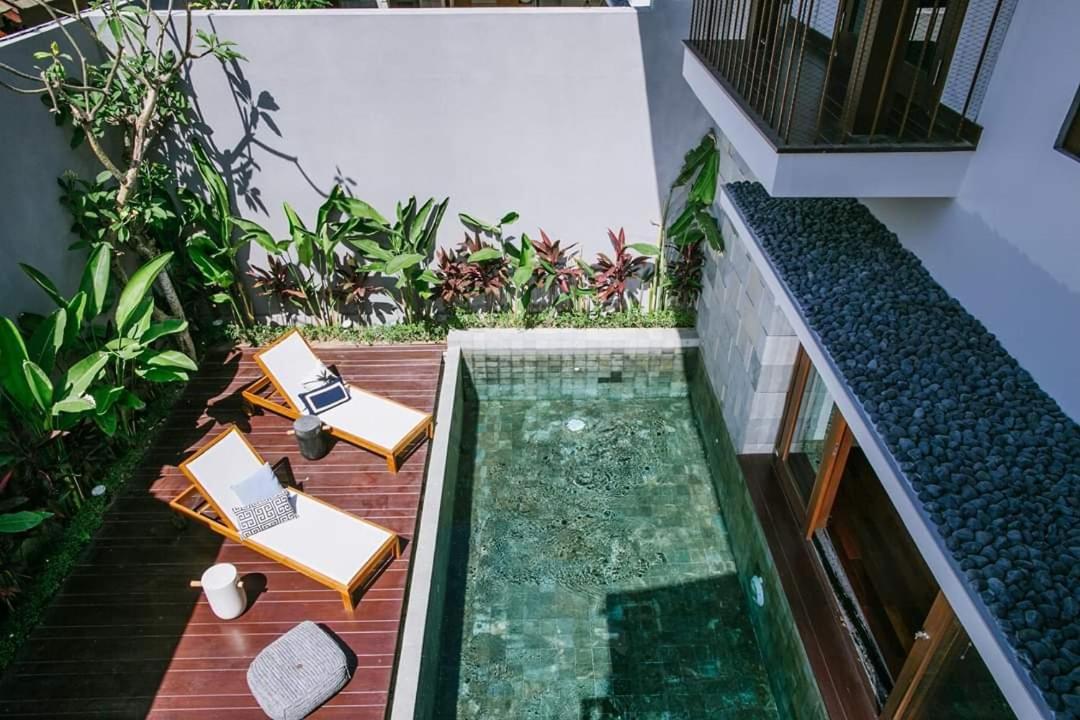 Tolgay Living Villas Seminyak Buitenkant foto